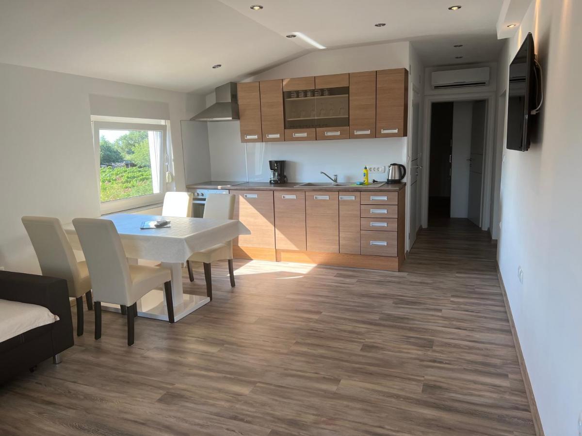 Apartments Ban Galizana Екстер'єр фото