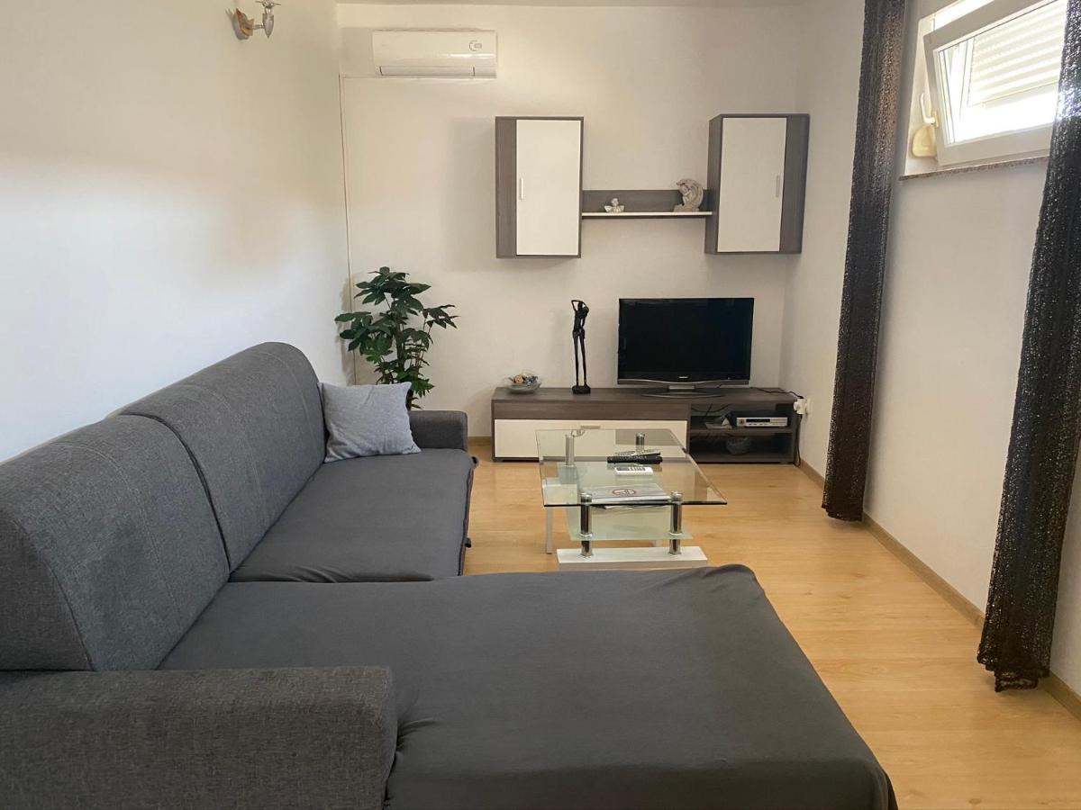 Apartments Ban Galizana Екстер'єр фото